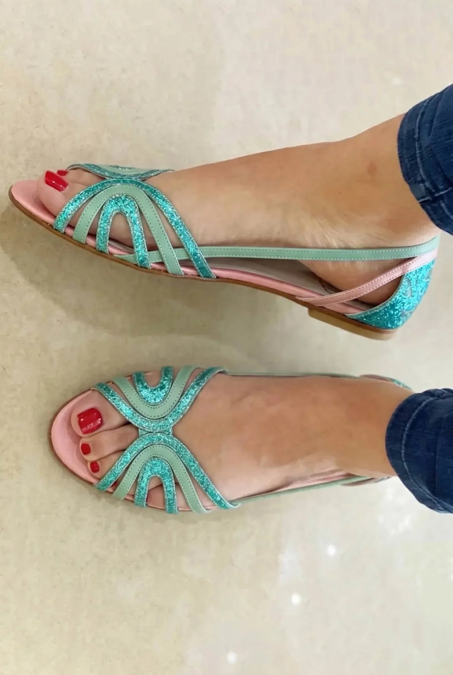 Open-toe shoes with metallic reflections - perlanotturna