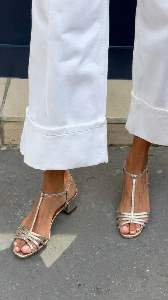 Metallic Buckled Sandals - perlanotturna