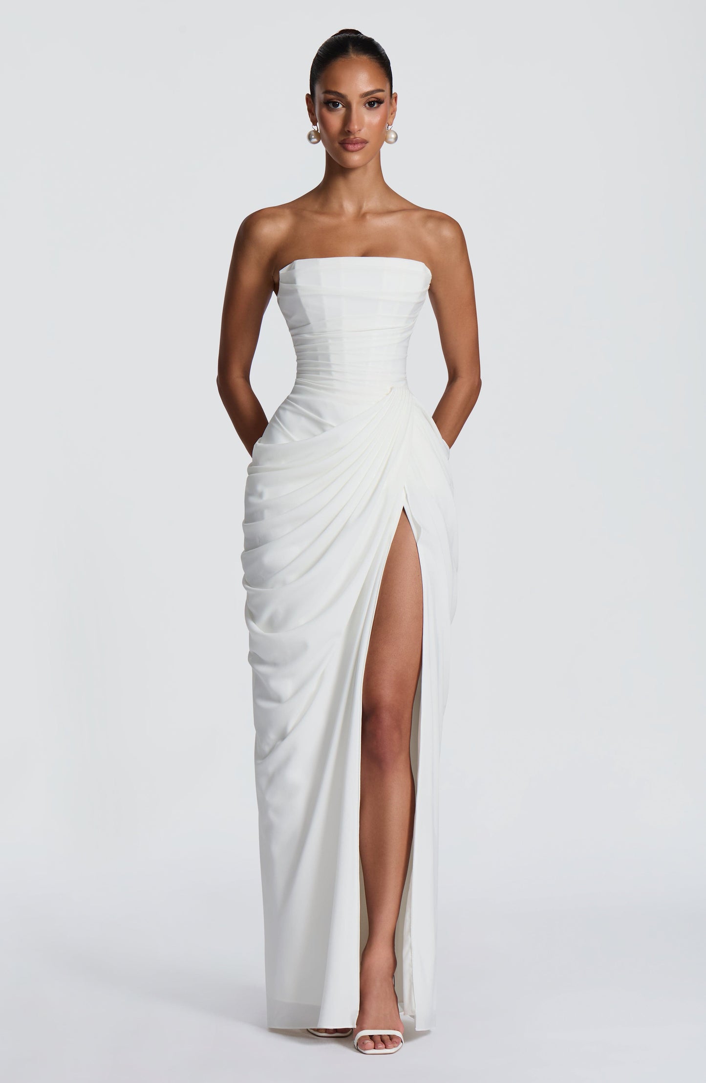 HANNAH | Elegant Maxi Dress with Draping and High Slit - perlanotturna