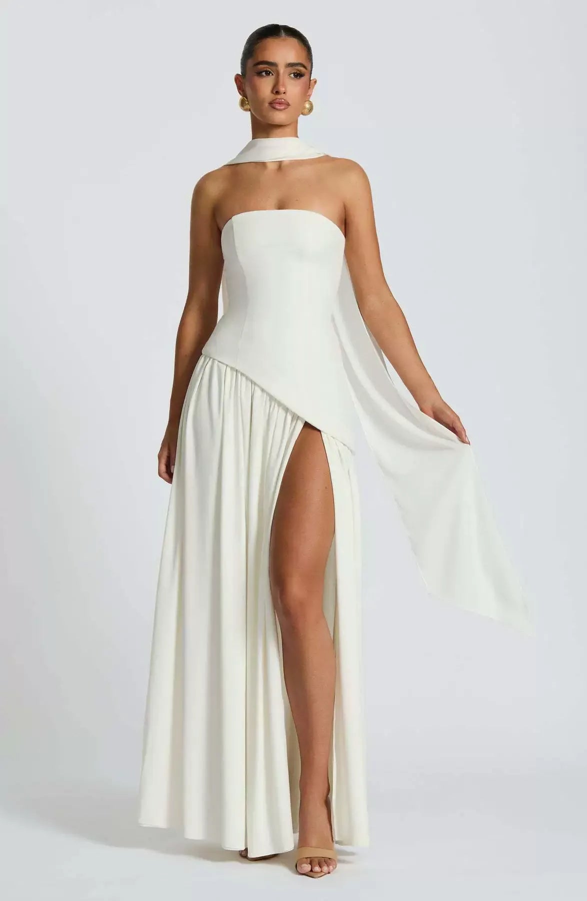 LINA | Strapless Maxi Dress with High Slit - perlanotturna