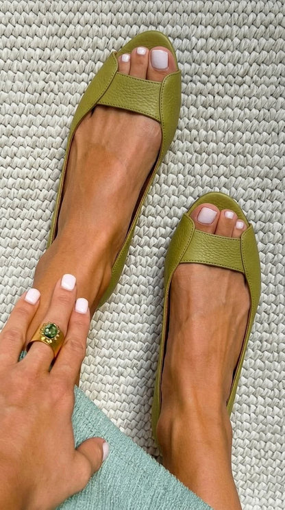 Ballet flats with metallic texture