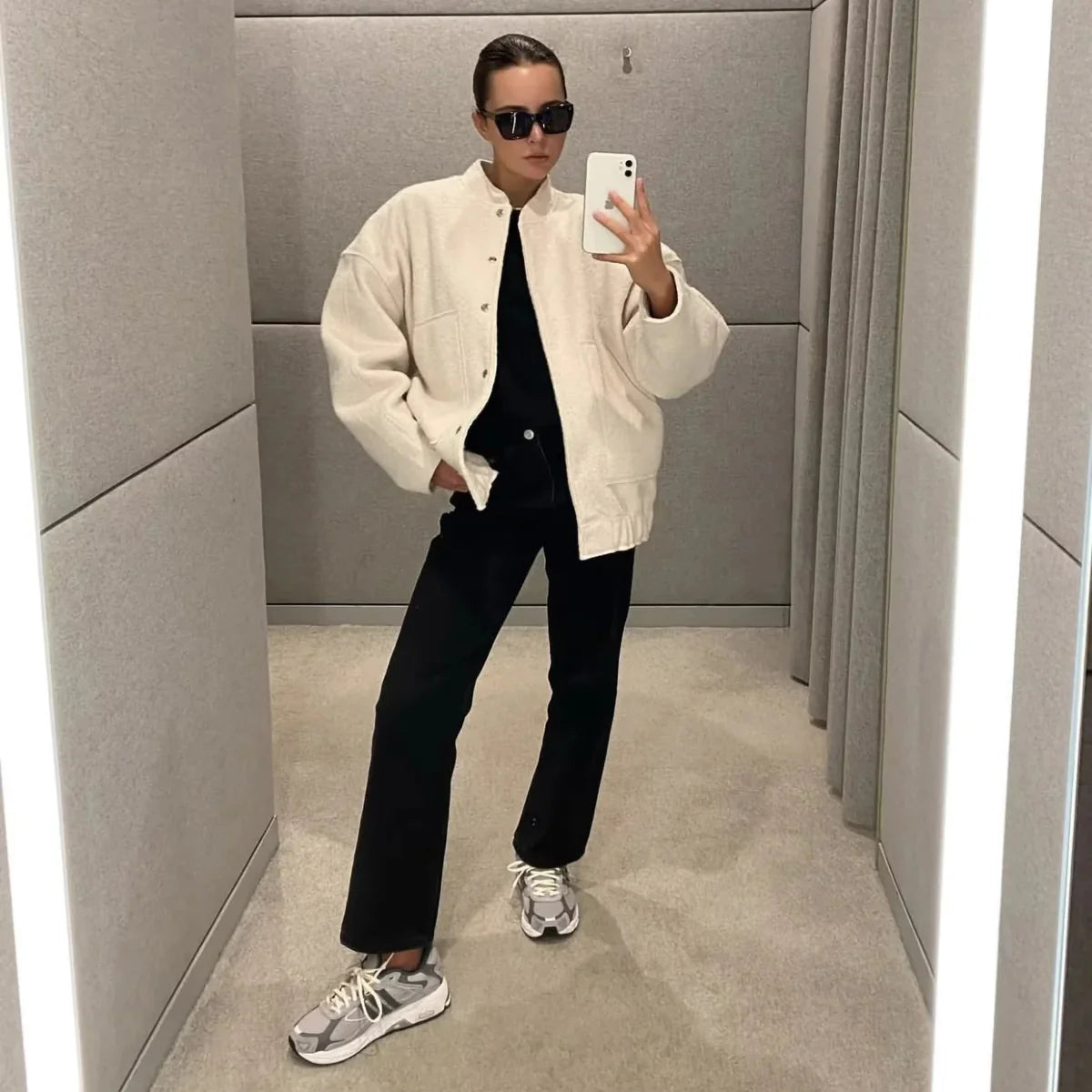 Nevaya – Oversized Bomber Jacket for Women | Trendy Streetwear Look 2025 - perlanotturna