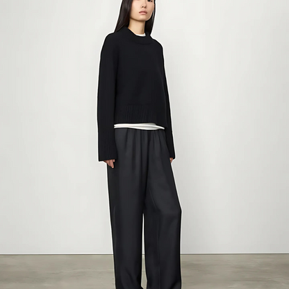 LuxeKnit™ Contour Sweater – Featherlight, Oversized & Chic - perlanotturna