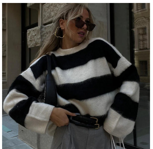 Serena – Soft Knit Crewneck Sweater for Women - perlanotturna