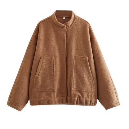 Nevaya – Oversized Bomber Jacket for Women | Trendy Streetwear Look 2025 - perlanotturna