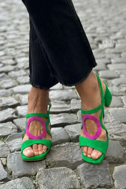 Sandals with Square Toe and Rounded Cut