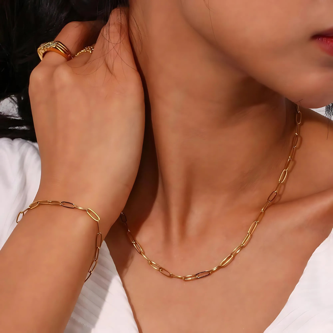 GoldMuse™ 14K Paperclip Chain – Bold, Lightweight & Timeless - perlanotturna