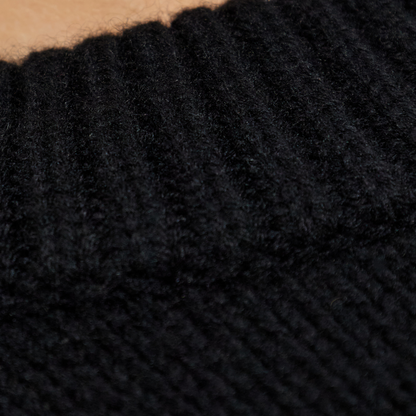 LuxeKnit™ Contour Sweater – Featherlight, Oversized & Chic - perlanotturna