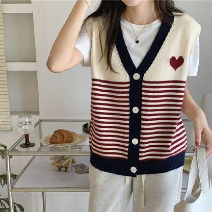 Avenya – Striped Trim Heart Sweater