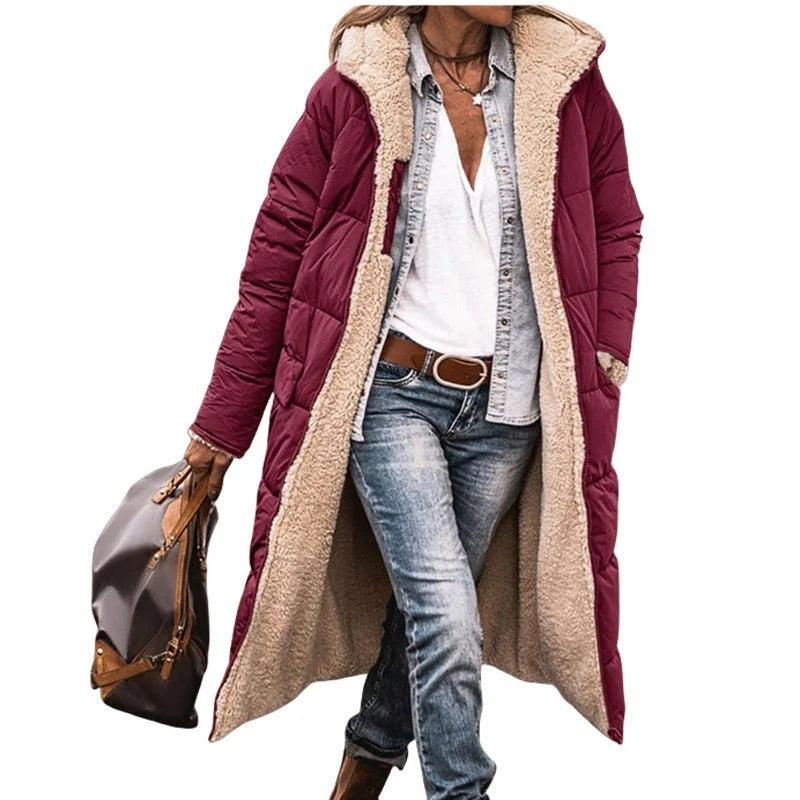 Wendbare, wattierte Slim-Fit-Mantel mit Kapuze - perlanotturna